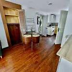 Studio Spacieux - Calme & Tout Equipe Avec Wifi