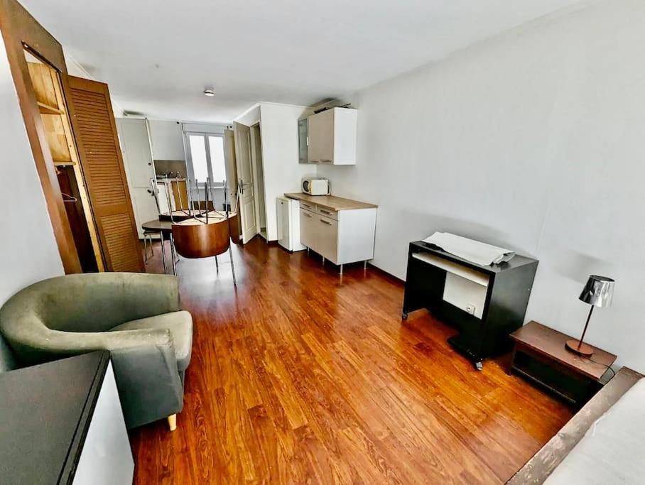 Spacieux - Calme & Equipe Avec Wifi Appartement